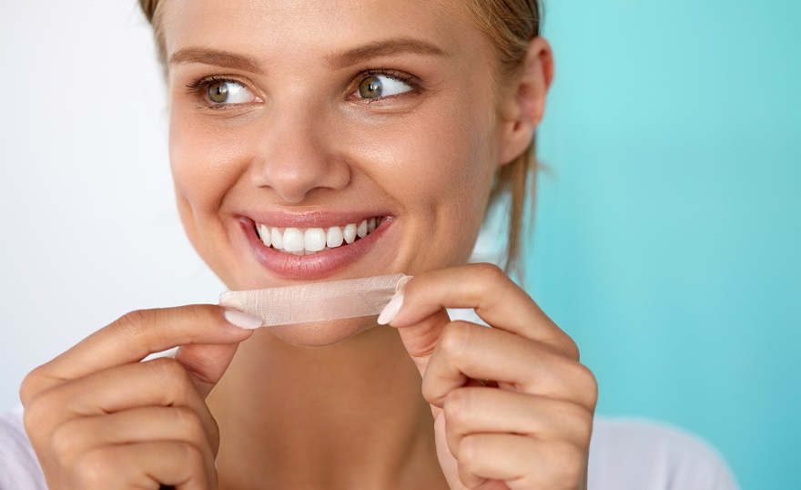 Professional vs. At-Home Teeth Whitening: Which Option is Right for You?